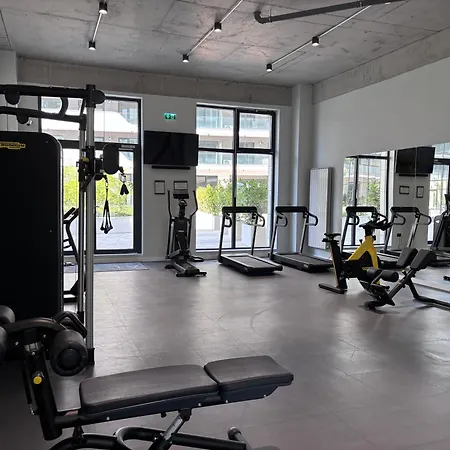 Nextgen In Odyssey Indoor Pool & アパート ナボダリ