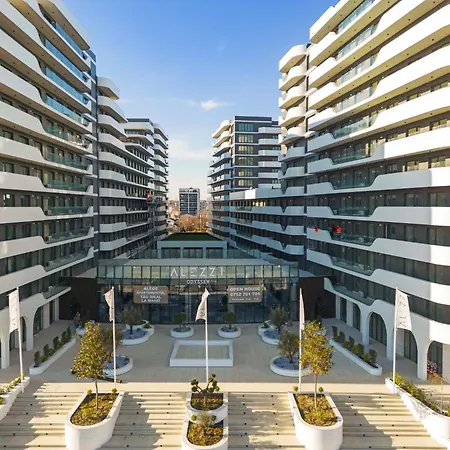 Nextgen In Odyssey Indoor Pool & *